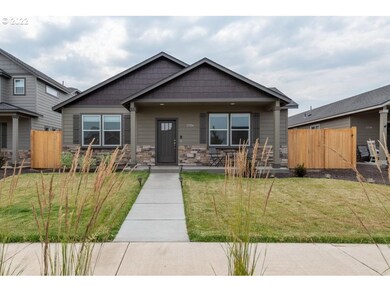 unlisted-address, Redmond, OR 97756 - photo 3