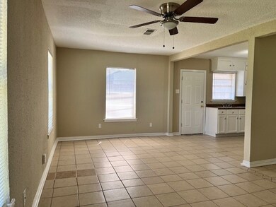 3850 Arbor St, Houston, TX 77004 - photo 2