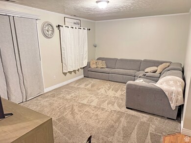 1449 N 2475 W, Clearfield, UT 84015 - photo 7