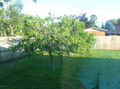 4354 Charleston Ln, Jacksonville, FL 32210 - photo 4