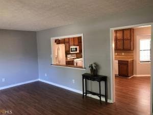 275 Summertown Dr, Stockbridge, GA 30281 - photo 2