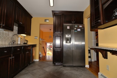 18 Clearbrook Rd, Danbury, CT 06811 - photo 5