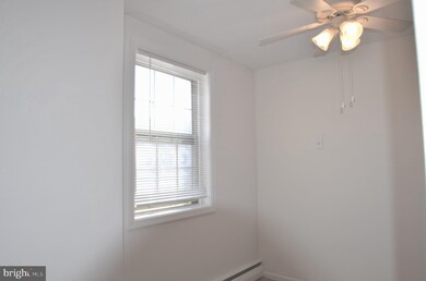 383 Lakeside Rd unit 301, Ardmore, PA 19003 - photo 6