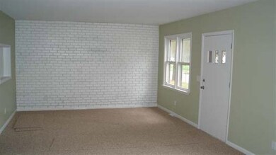 1910 W 1st St, Davenport, IA 52802 - photo 6