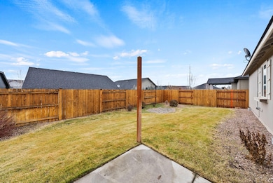 3539 SW Pumice Stone Ave, Redmond, OR 97756 - photo 6