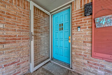 245 Saint Cloud Dr, Friendswood, TX 77546 - photo 3