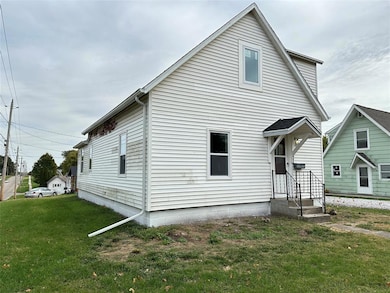 421 N 2nd St, Knoxville, IA 50138 - photo 2