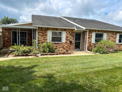 2770 Two Worlds Dr, Columbus, IN 47201 - photo 3