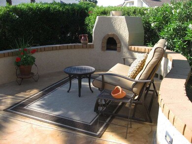 Outdoor fireplace