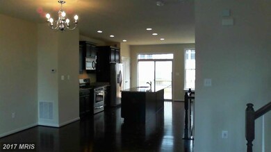 6517 Newton Dr, Frederick, MD 21703 - photo 4