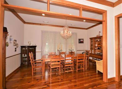 716 W Blum St, Alvin, TX 77511 - photo 6