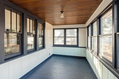 Screened in porch