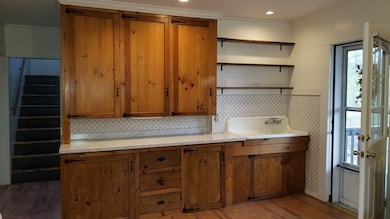 63 Harrington St unit 2, Southbridge, MA 01550 - photo 5