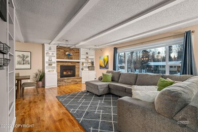 Lvg Rm w/Fireplace