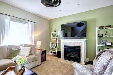 8920 Fox Chase Place, Louisville, KY 40228 - photo 5