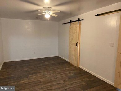 1499 Valley Rd unit . D, Berkeley Springs, WV 25411 - photo 7