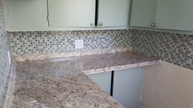 42 S Lenox St unit 2, Worcester, MA 01602 - photo 7