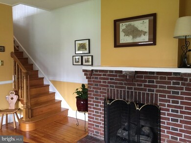 827 Penn St, Bryn Mawr, PA 19010 - photo 3