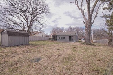 5315 Mastin St, Shawnee, KS 66203 - photo 3
