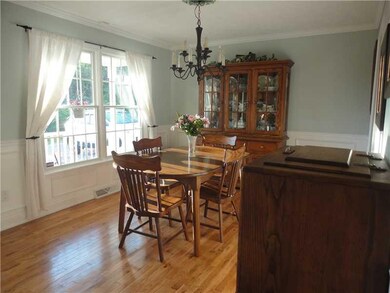 Dining Room. The formal dining room has shadow box