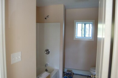 72 Pleasant St, Spencer, MA 01562 - photo 5