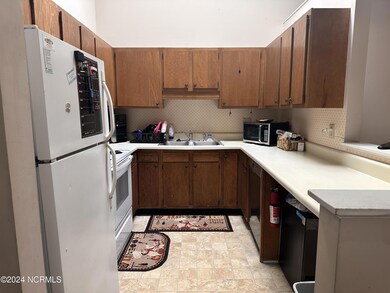 Kitchen (1)