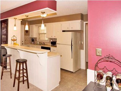 Fully Applianced Kitchen with Serving Bar!