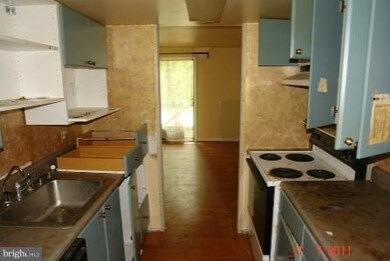 6557 Pressed Gentian, Columbia, MD 21045 - photo 3