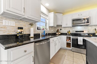 5236 N Shore Cir, Moss Point, MS 39563 - photo 6