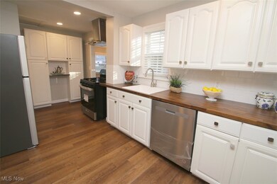 29211 Armadale Ave, Wickliffe, OH 44092 - photo 5