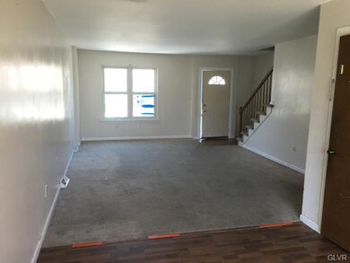 427 Old Forge Dr, Bath, PA 18014 - photo 4