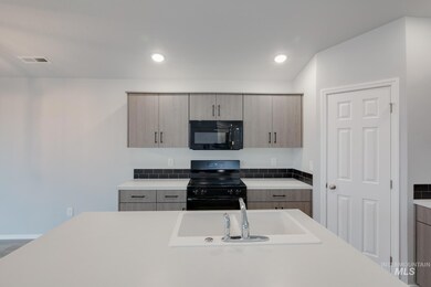 3968 E Syracuse St, Nampa, ID 83686 - photo 3