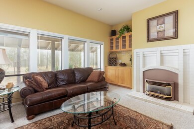 17708 Warbler Ln W, Sunriver, OR 97707 - photo 7