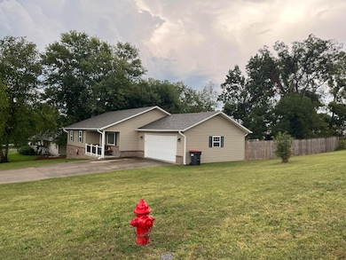 1002 Lake Road Dr, Cassville, MO 65625 - photo 5