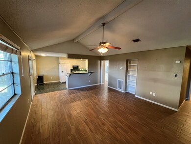 6010 Hoover St, Houston, TX 77092 - photo 4