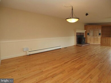 9209 Ox Rd, Lorton, VA 22079 - photo 6
