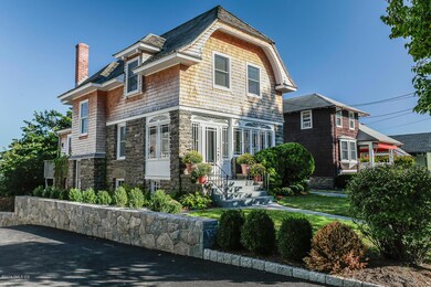 131 Havemeyer Place, Greenwich, CT 06830 - photo 2