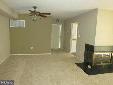 110 Biscayne Ct unit 6, Princeton, NJ 08540 - photo 3