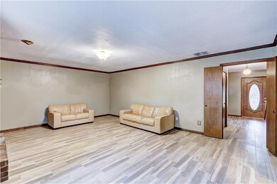 2425 NW 120th St, Oklahoma City, OK 73120 - photo 4