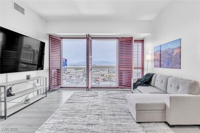 The Martin unit 2406, Las Vegas, NV 89103 - photo 3