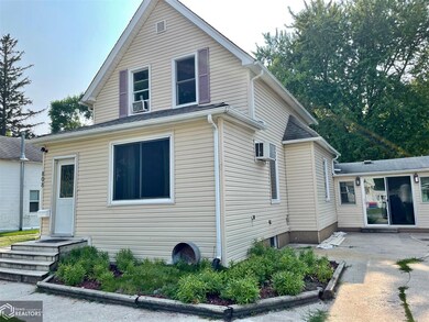 808 S Main St, Clarion, IA 50525 - photo 2