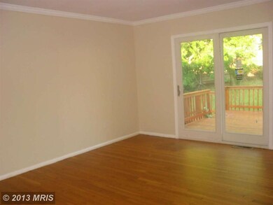 704 Booker Dr, Capitol Heights, MD 20743 - photo 5