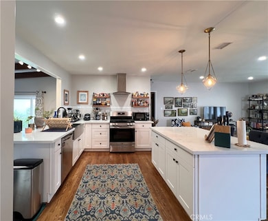 6110 E Walton St, Long Beach, CA 90815 - photo 4