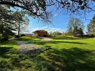 407 Keller Ln, Williamstown, WV 26187 - photo 2