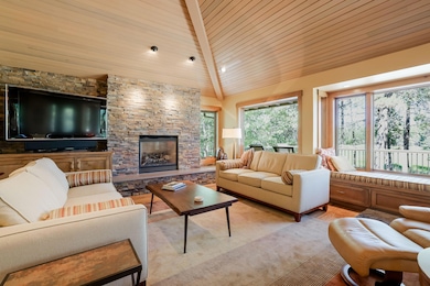 17634 Goldfinch Ln, Sunriver, OR 97707 - photo 3