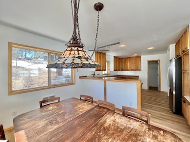 Dining & Kitchen