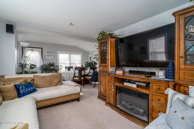 1512 8th Ave N, Grand Forks, ND 58203 - photo 4