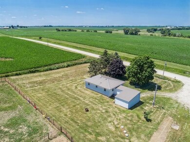 9284 W Ave, Columbus Junction, IA 52738 - photo 5