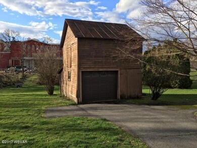 One car garage
