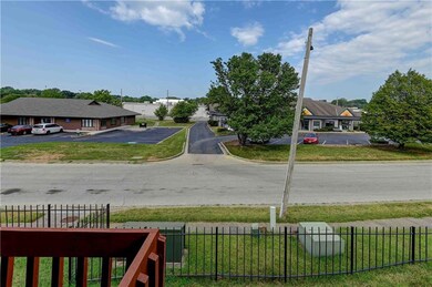 418 NW Wimbleton Ct, Blue Springs, MO 64014 - photo 4